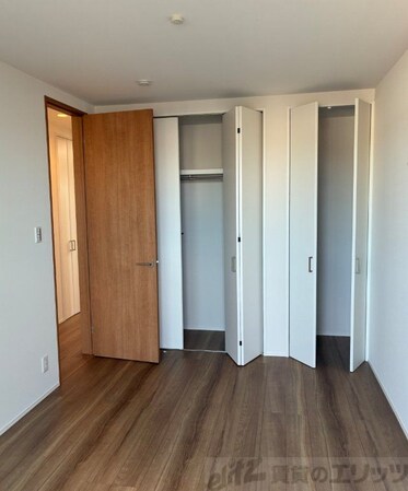 ファミリエ如是A棟の物件内観写真